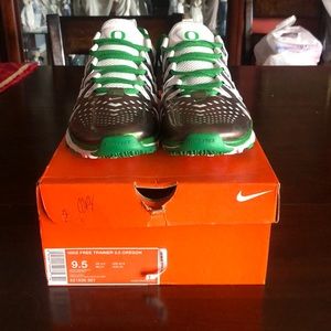 Nike Free Trainer 5.0 Oregon Size 9.5